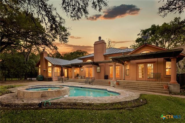 1901 Riada Drive, New Braunfels, TX 78132