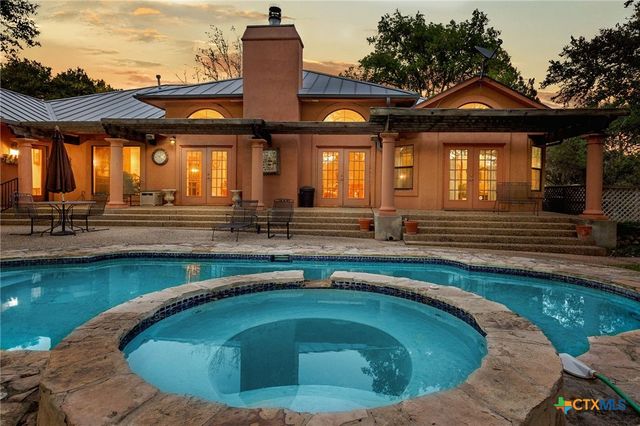 1901 Riada Drive, New Braunfels, TX 78132