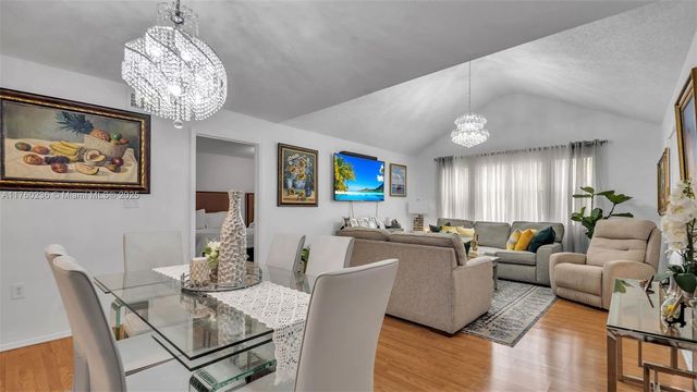 15591 SW 105th Ter 524, Miami, FL 33196