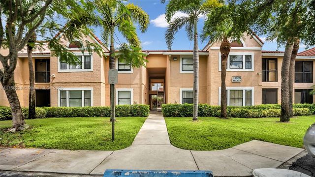 15591 SW 105th Ter 524, Miami, FL 33196