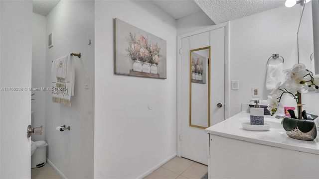 15591 SW 105th Ter 524, Miami, FL 33196