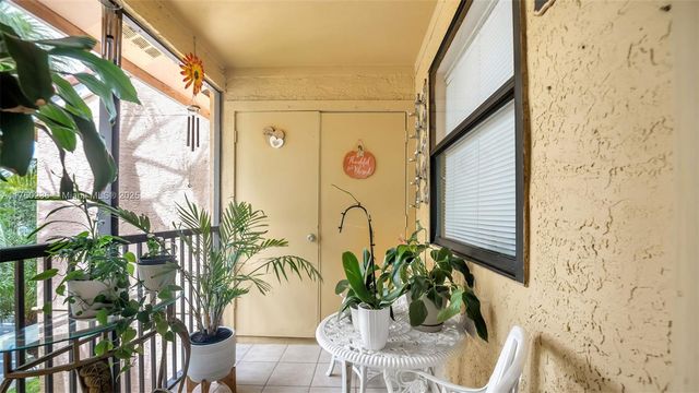 15591 SW 105th Ter 524, Miami, FL 33196