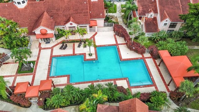 15591 SW 105th Ter 524, Miami, FL 33196