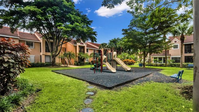 15591 SW 105th Ter 524, Miami, FL 33196