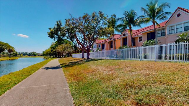 15591 SW 105th Ter 524, Miami, FL 33196