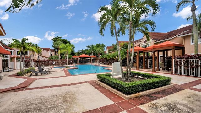 15591 SW 105th Ter 524, Miami, FL 33196