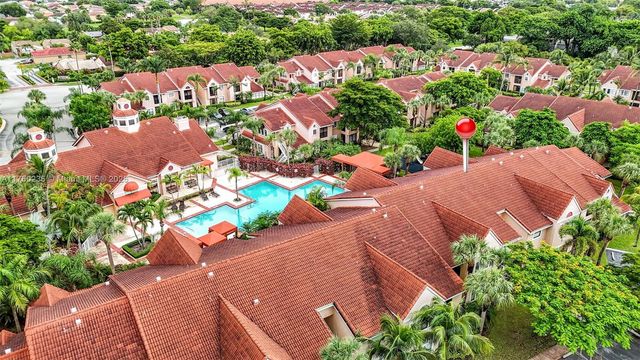 15591 SW 105th Ter 524, Miami, FL 33196