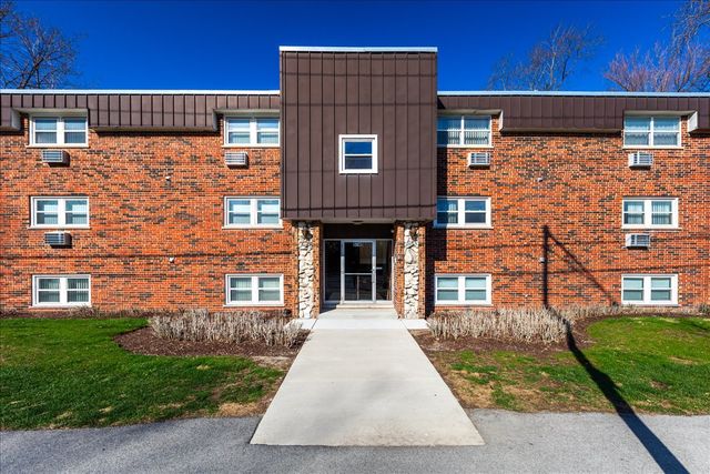 5740 East Avenue 2C, Countryside, IL 60525