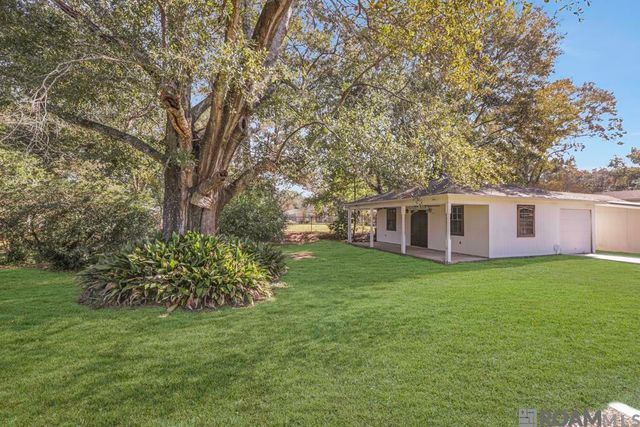 11444 St Lawrence Dr, Baton Rouge, LA 70811