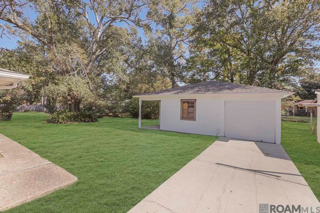 11444 St Lawrence Dr, Baton Rouge, LA 70811