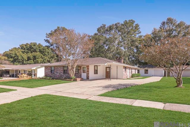 11444 St Lawrence Dr, Baton Rouge, LA 70811