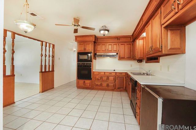 11444 St Lawrence Dr, Baton Rouge, LA 70811