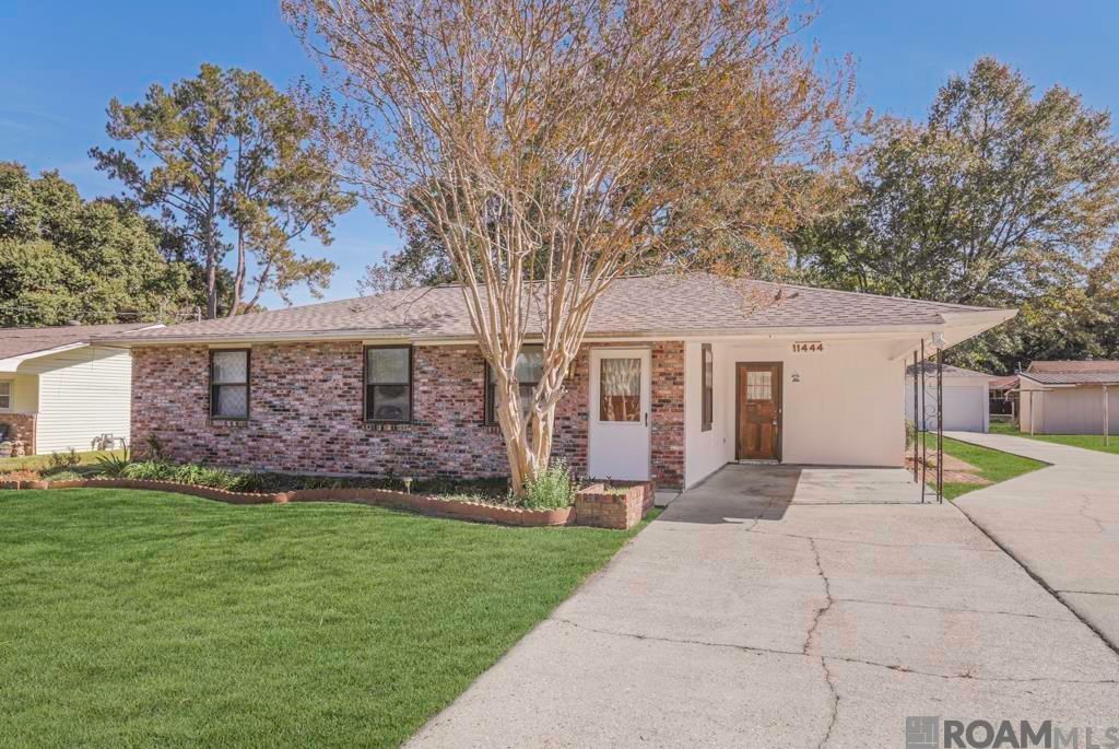 11444 St Lawrence Dr, Baton Rouge, LA 70811