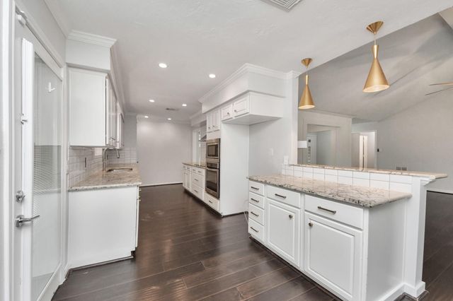 7527 Brush Wood Drive, Houston, TX 77088