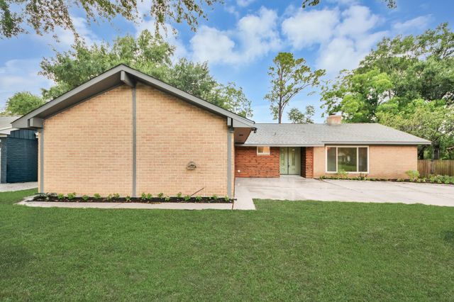 7527 Brush Wood Drive, Houston, TX 77088