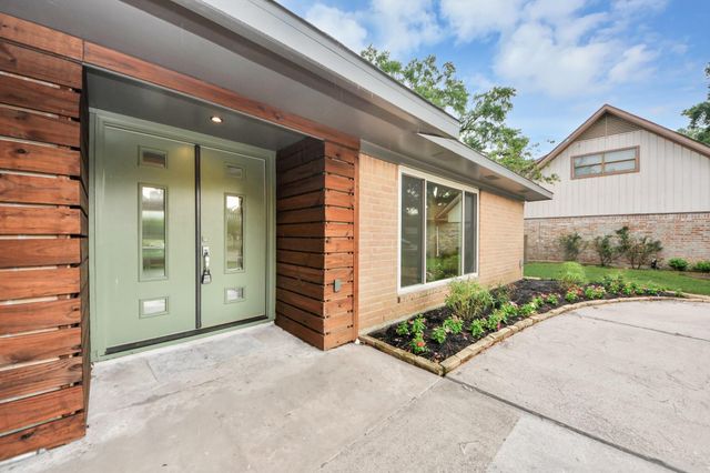 7527 Brush Wood Drive, Houston, TX 77088