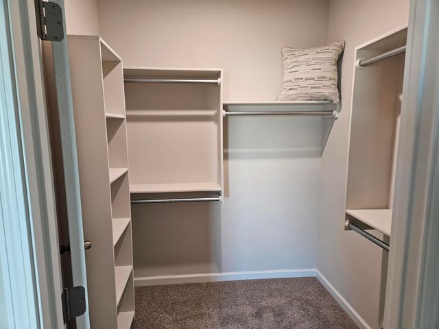 1010 N Forestview Ct, Wichita, KS 67235