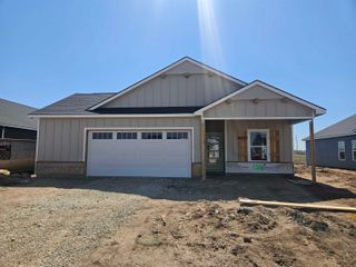 1010 N Forestview Ct, Wichita, KS 67235