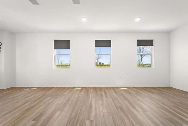 5284 Beachfront Cove 245, San Diego, CA 92154