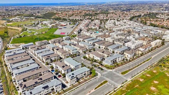 5284 Beachfront Cove 245, San Diego, CA 92154