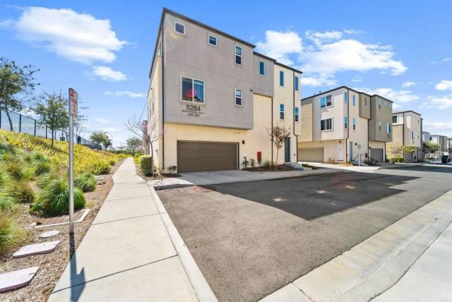5284 Beachfront Cove 245, San Diego, CA 92154