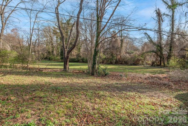 624 Brentwood Court, Winston Salem, NC 27104