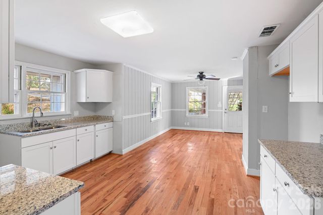624 Brentwood Court, Winston Salem, NC 27104