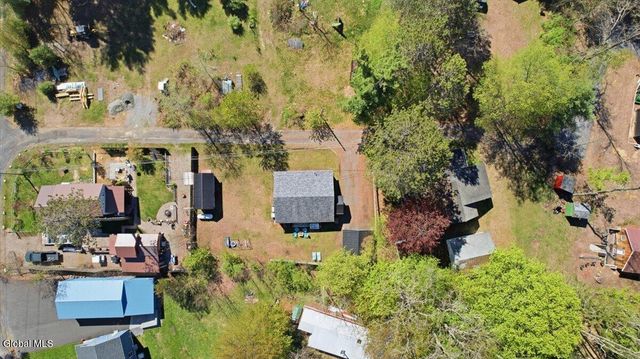110 Pike St Extension, Broadalbin, NY 12025