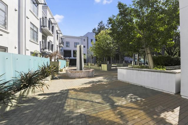 10745 N De Anza Boulevard 215, Cupertino, CA 95014