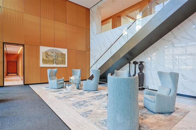 100 Garvies Point Road 1024, Glen Cove, NY 11542