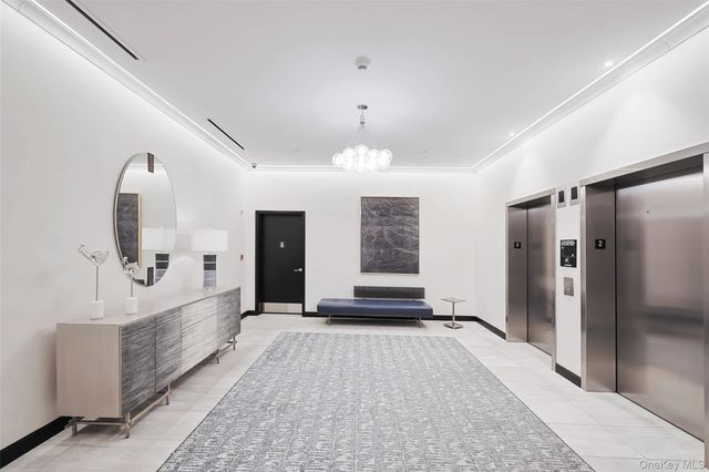 100 Garvies Point Road 1024, Glen Cove, NY 11542