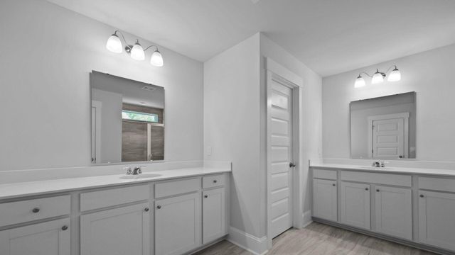 135 Lilac Grove Way, Summerville, SC 29486