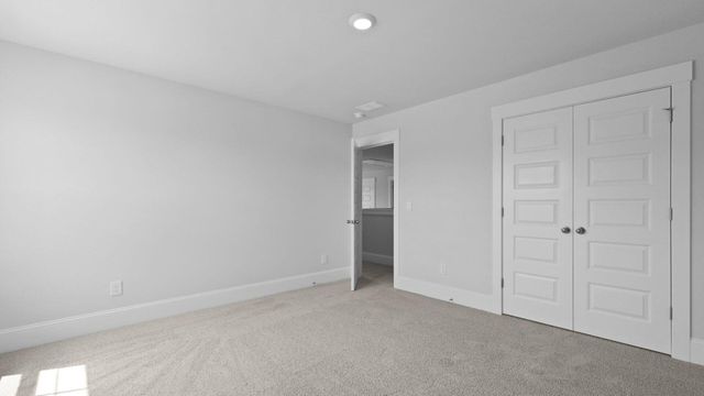 135 Lilac Grove Way, Summerville, SC 29486