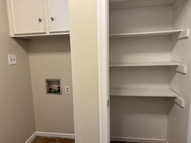 705 Kingsbridge Drive, Garland, TX 75040