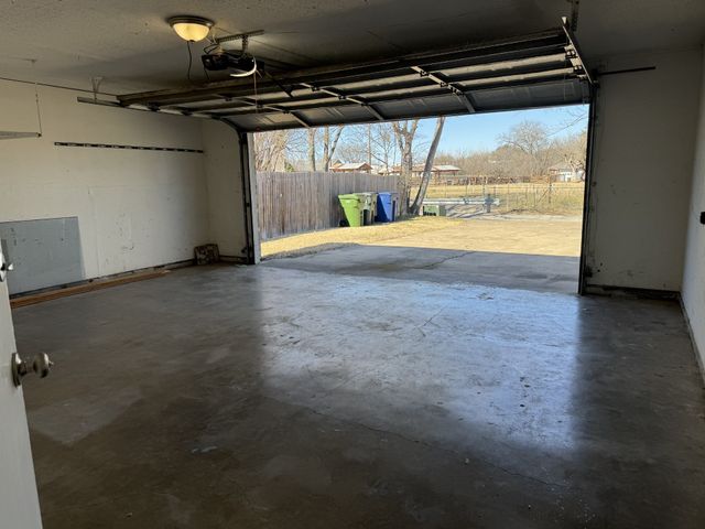 705 Kingsbridge Drive, Garland, TX 75040