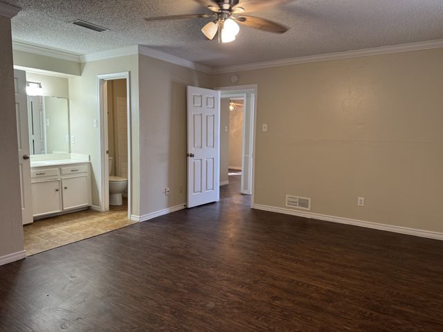 705 Kingsbridge Drive, Garland, TX 75040