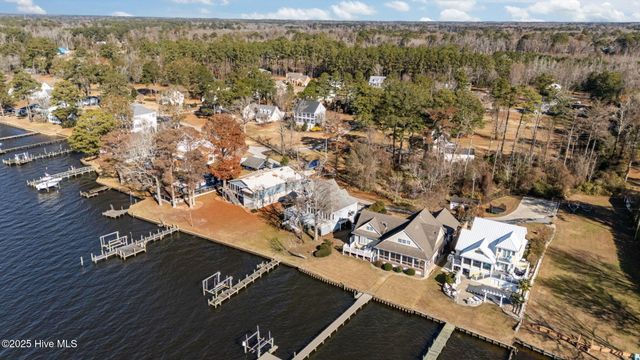 144 E River Acres Road, Washington, NC 27889