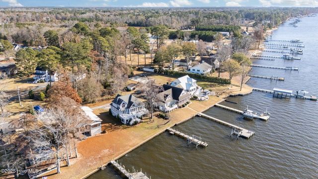 144 E River Acres Road, Washington, NC 27889