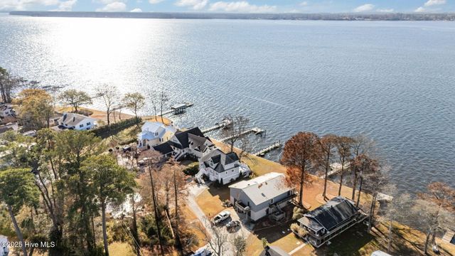 144 E River Acres Road, Washington, NC 27889