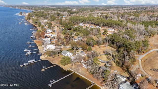 144 E River Acres Road, Washington, NC 27889