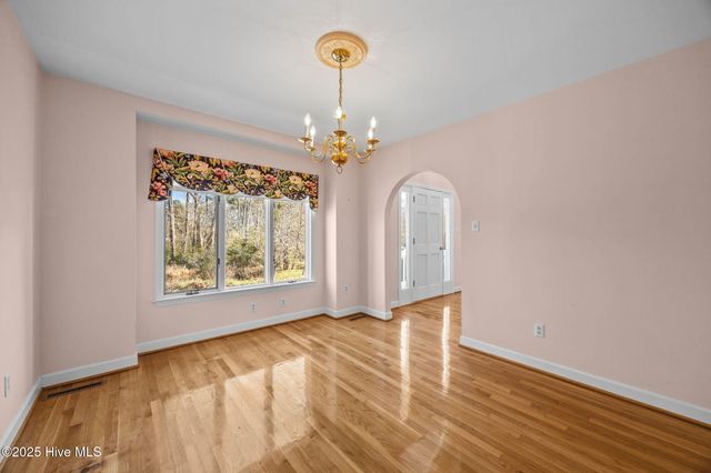 144 E River Acres Road, Washington, NC 27889