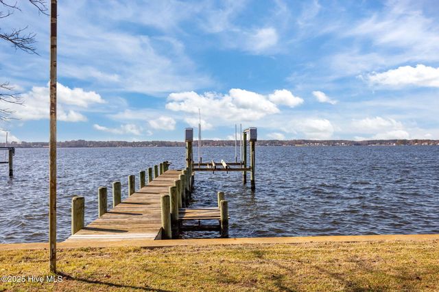 144 E River Acres Road, Washington, NC 27889