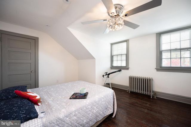 702 GREENHILL AVE, Wilmington, DE 19805