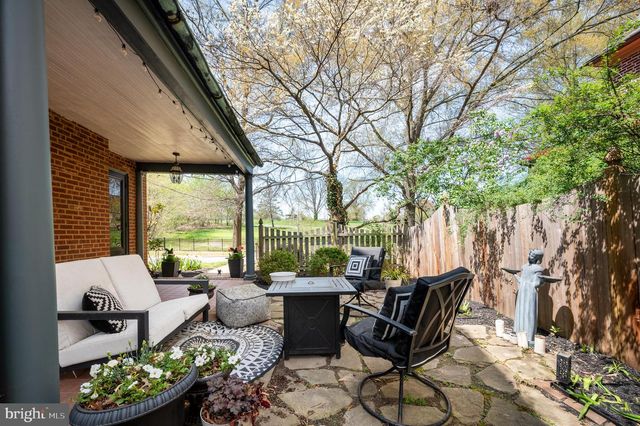 702 GREENHILL AVE, Wilmington, DE 19805