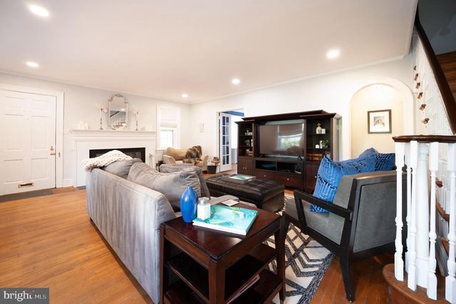 702 GREENHILL AVE, Wilmington, DE 19805
