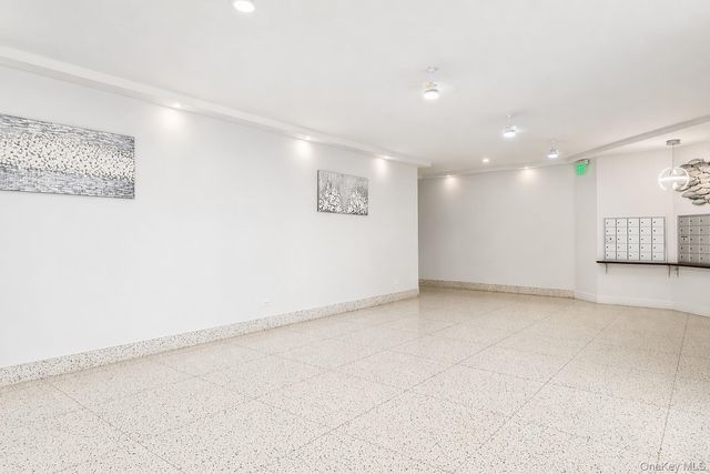 125 Beach 124 6F, Rockaway Beach, NY 11694