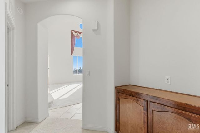 14011 Raphael Avenue, Bakersfield, CA 93306