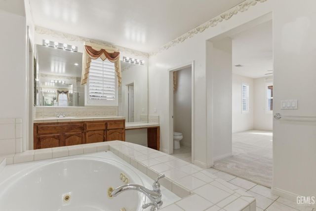 14011 Raphael Avenue, Bakersfield, CA 93306