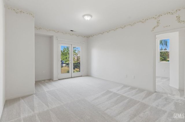 14011 Raphael Avenue, Bakersfield, CA 93306