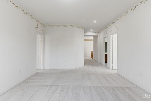 14011 Raphael Avenue, Bakersfield, CA 93306